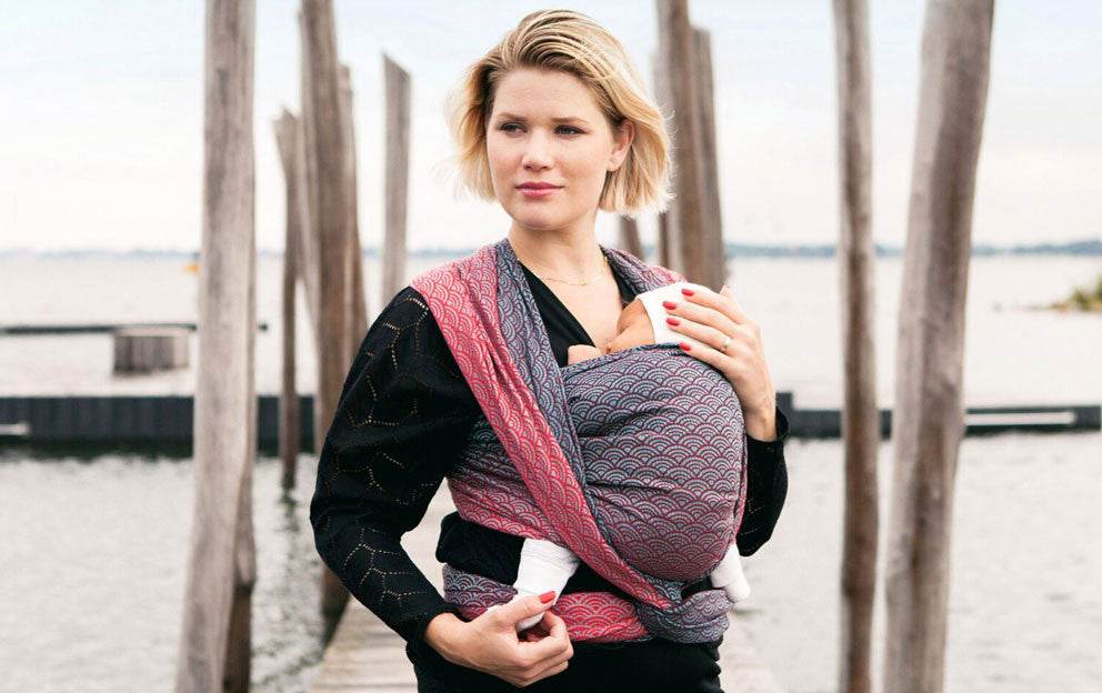 Babywearing and The Fourth Trimester - Oscha Slings