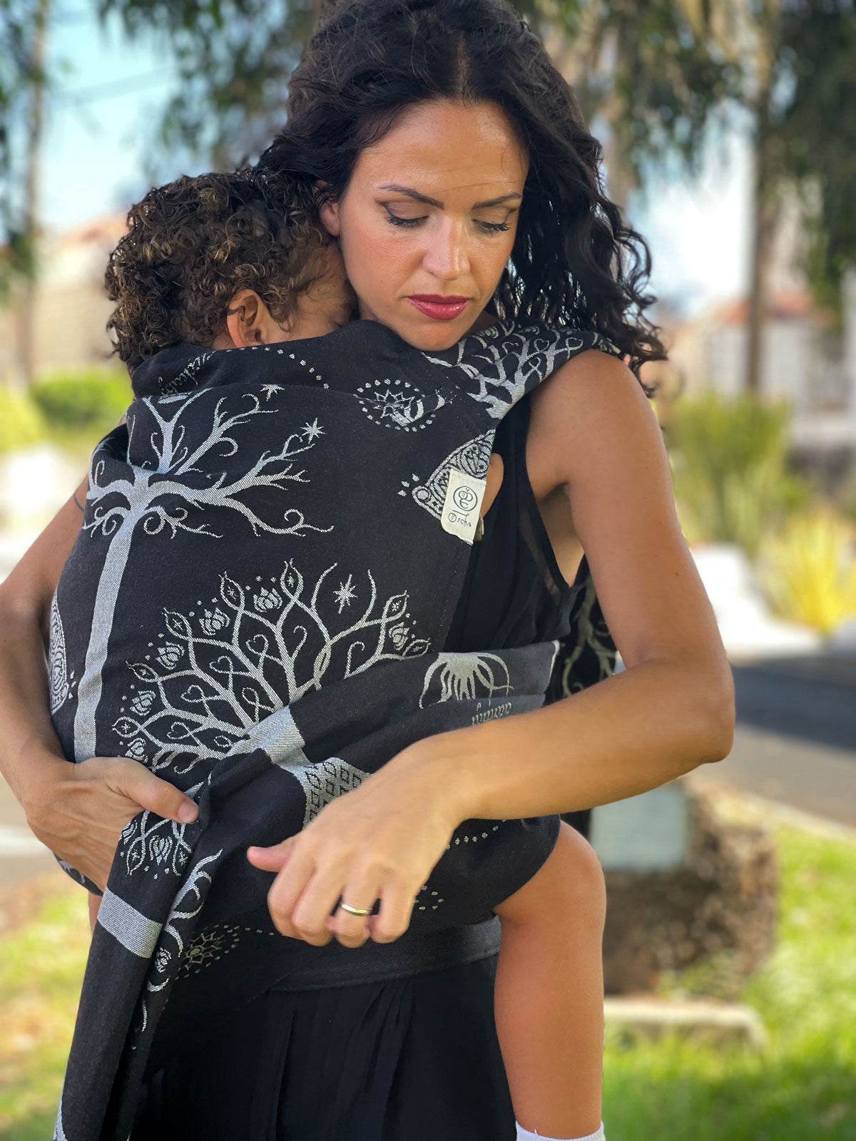 Ancients of Gondor Ithildin Cairis Baby Carrier - Oscha Slings