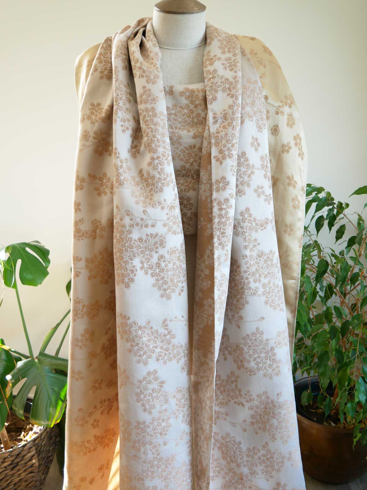 Blossom Bronzo Baby Wrap