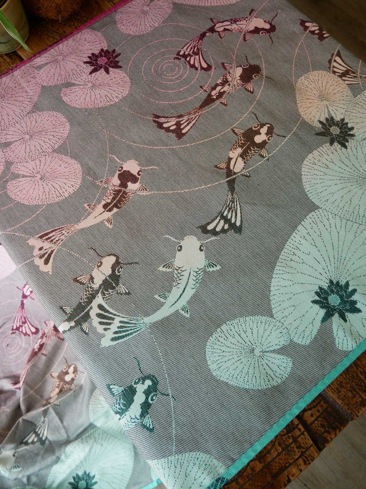 Koi Macaron Ring Sling