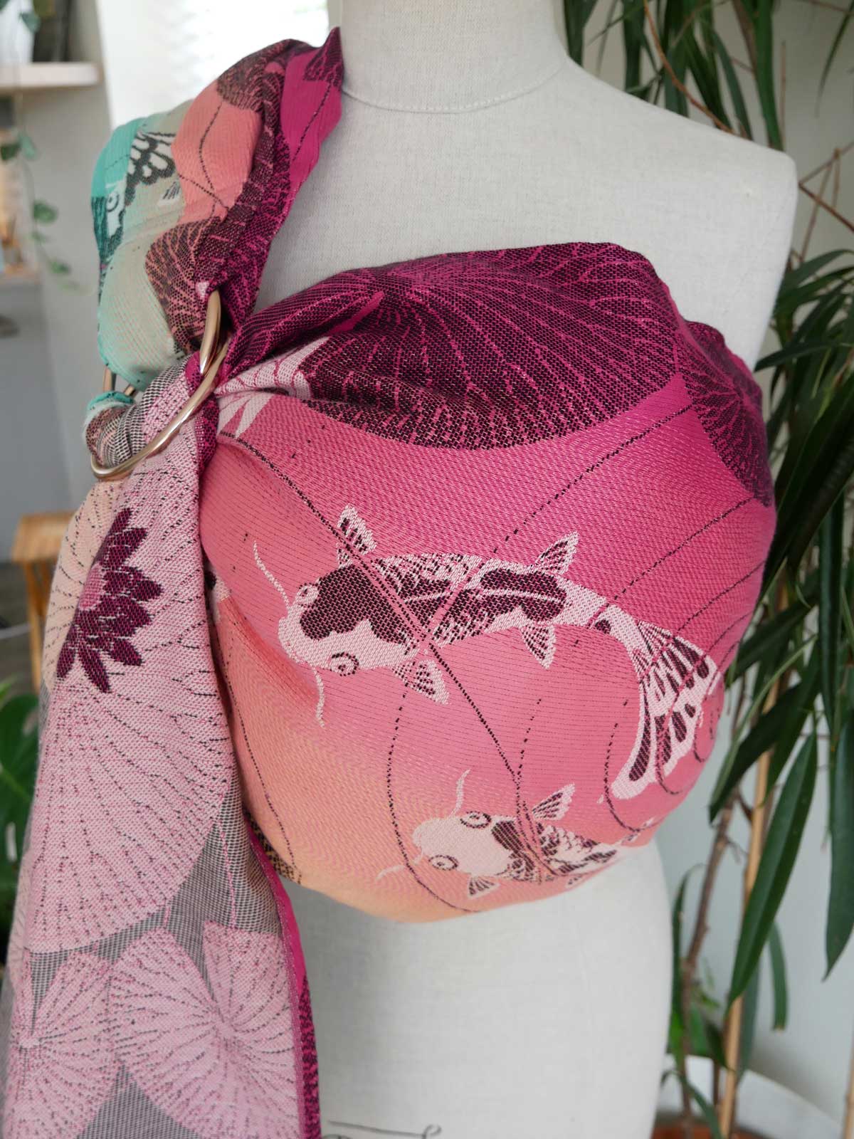 Koi Macaron Ring Sling