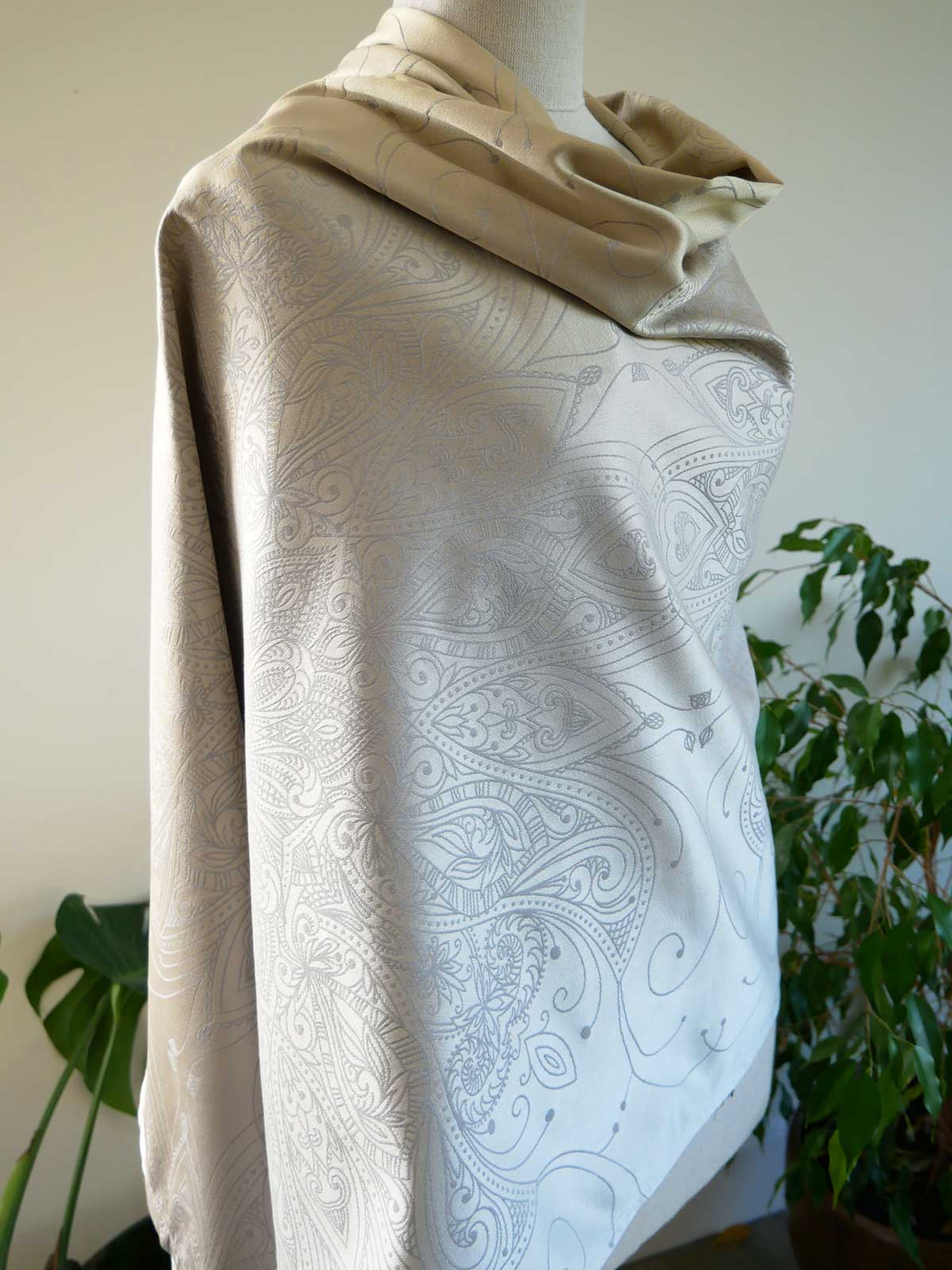 Lilika Diana Scarf