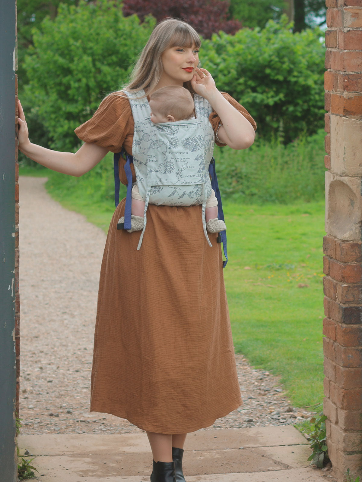 Realm of Middle-earth Ink Bairn Baby Carrier