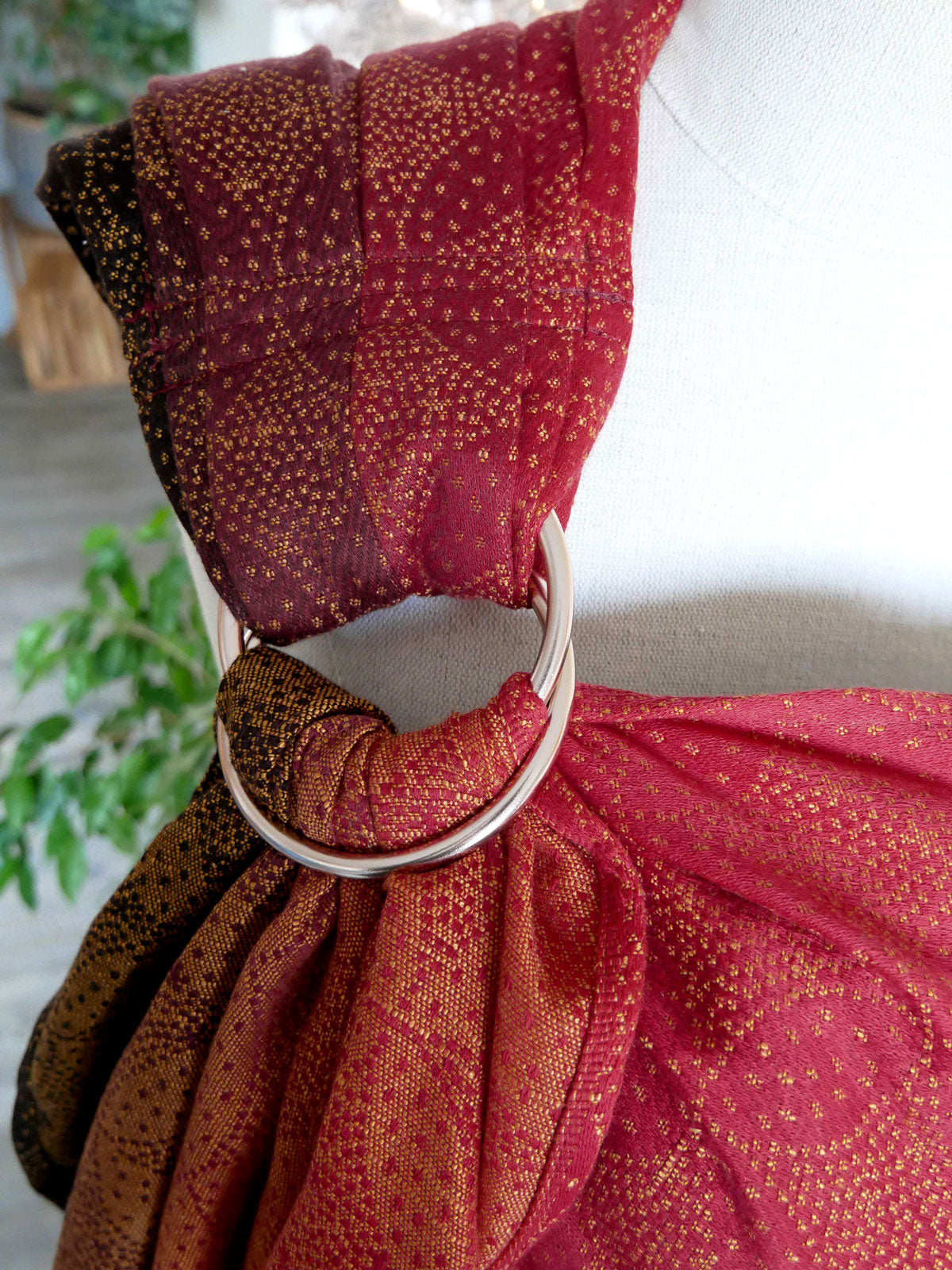 Starry Night Riches Ring Sling