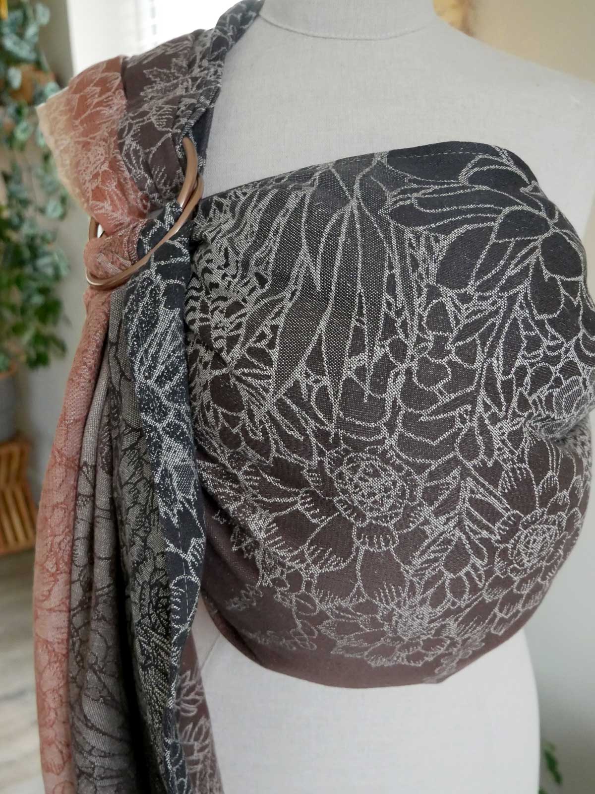 Succulents Desert Bloom Ring Sling