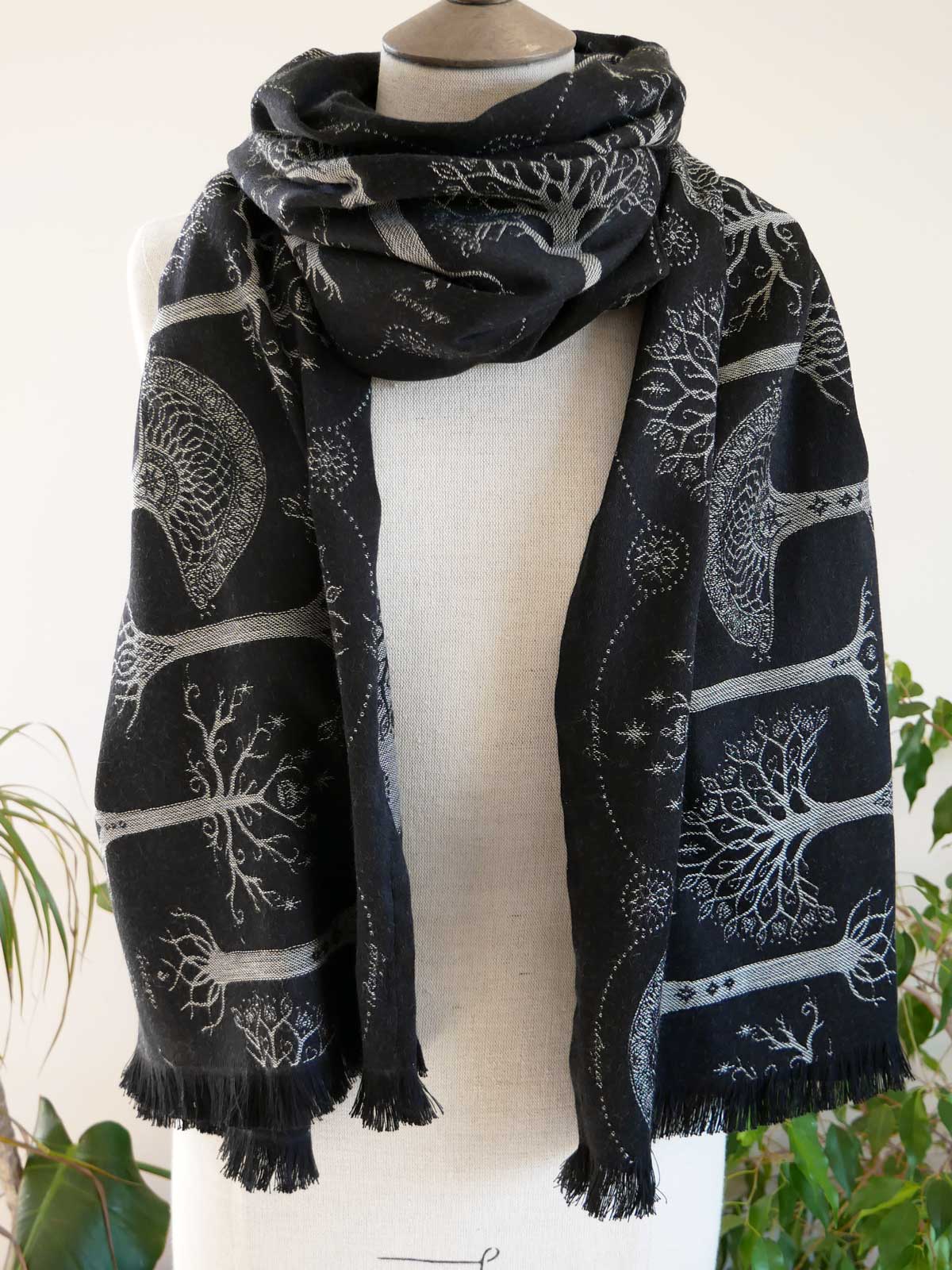 Trees of Gondor Ithildin Scarf