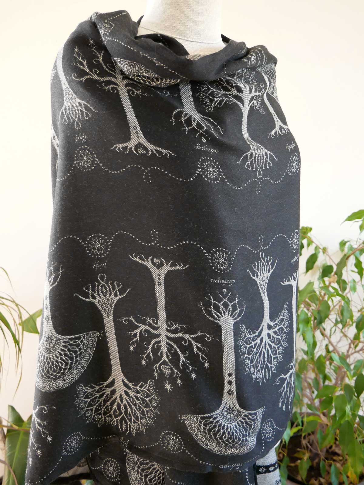 Trees of Gondor Ithildin Scarf