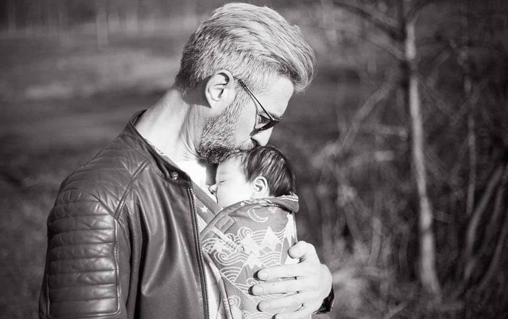 5 Reasons Baby Carrying is Great for Dads - Oscha Slings