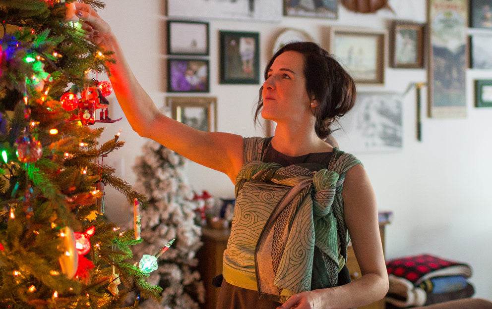 Top 10 Reasons To Use A Baby Sling This Christmas - Oscha Slings