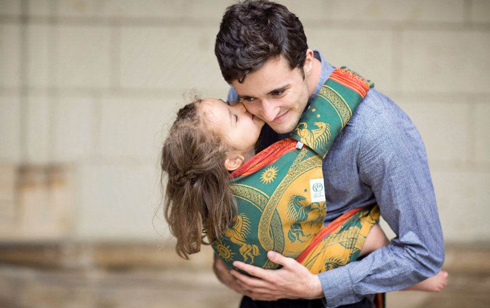 The Cairis: Perfect for Tired Toddlers - Oscha Slings