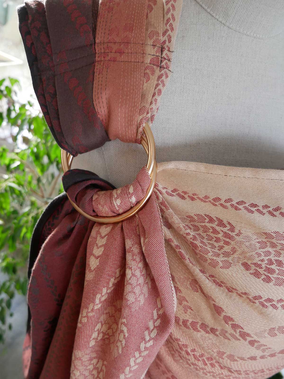 Aran Snug Ring Sling