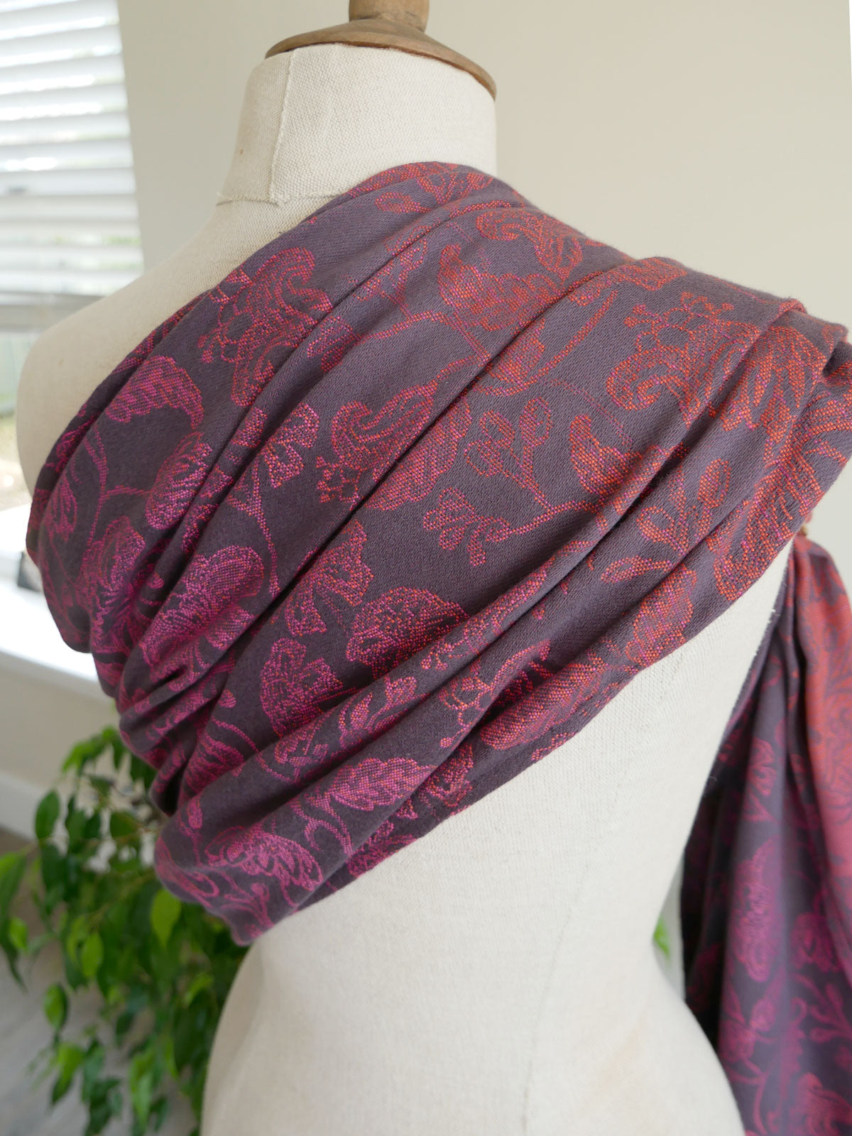 Dahlia Your Praises for Ever Shall Speak Ring Sling