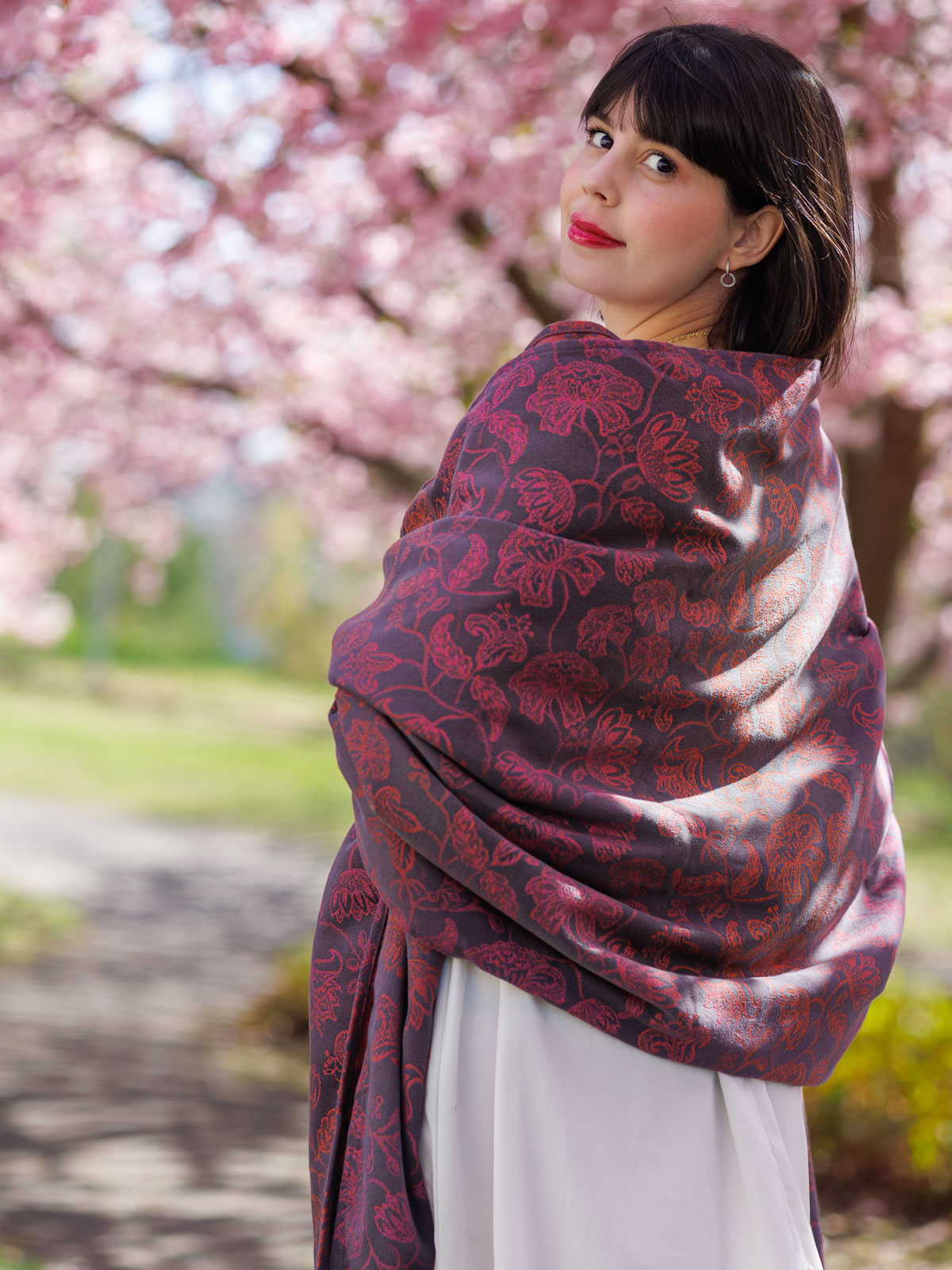 Dahlia Your Praises for Ever Shall Speak Shawl