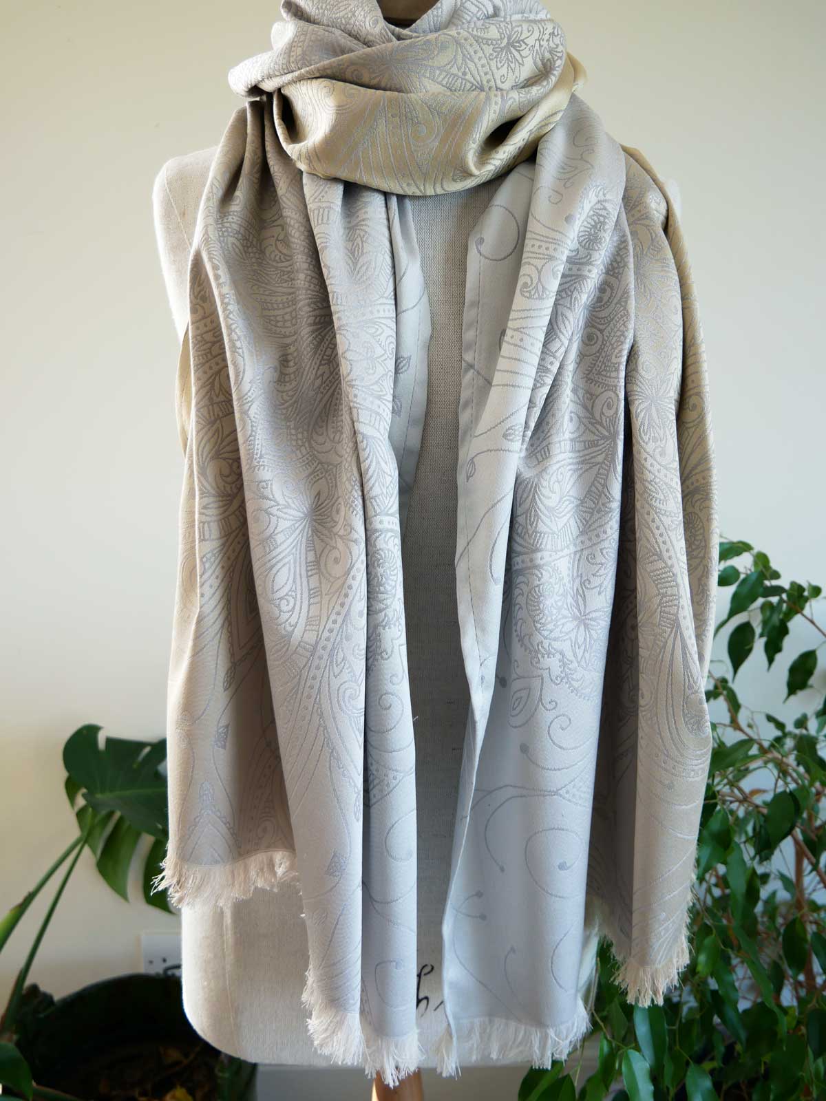 Lilika Diana Scarf