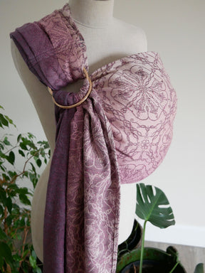 Lothlórien Damask Ring Sling