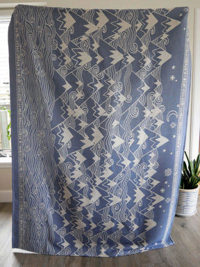 Misty Mountains Hîth Cashwool Throw