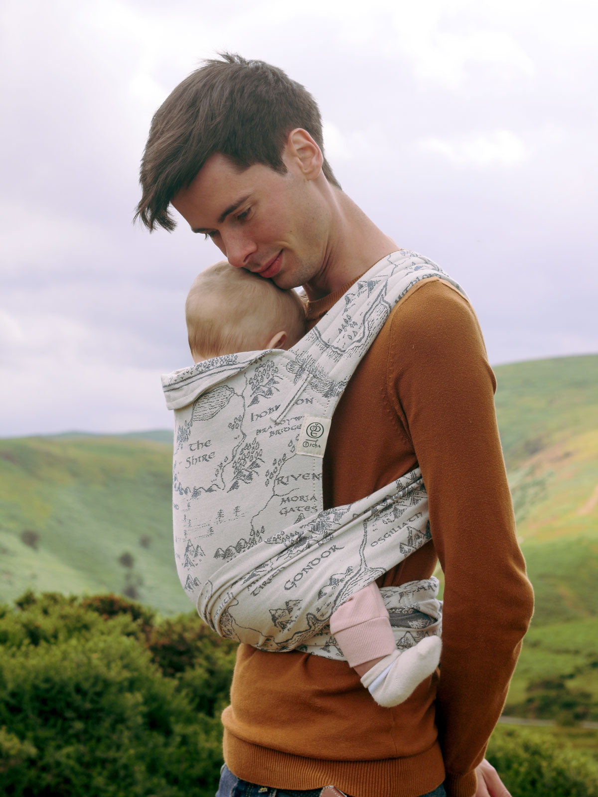 Realm of Middle-earth Ink Cairis Baby Carrier