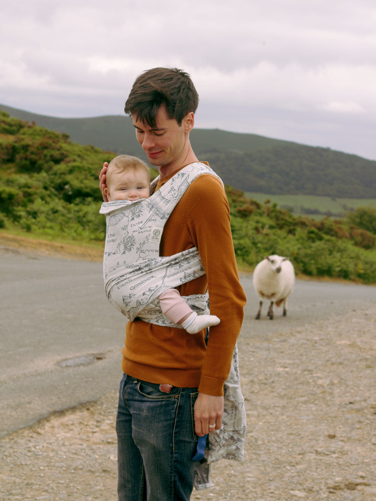 Realm of Middle-earth Ink Cairis Baby Carrier
