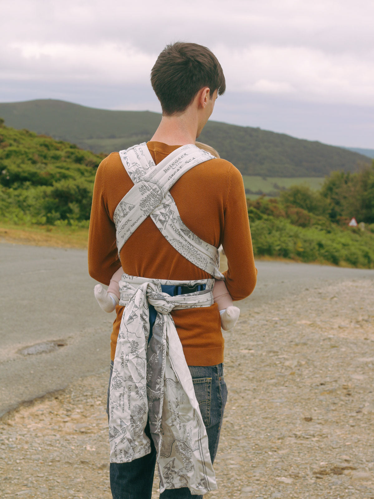 Realm of Middle-earth Ink Cairis Baby Carrier