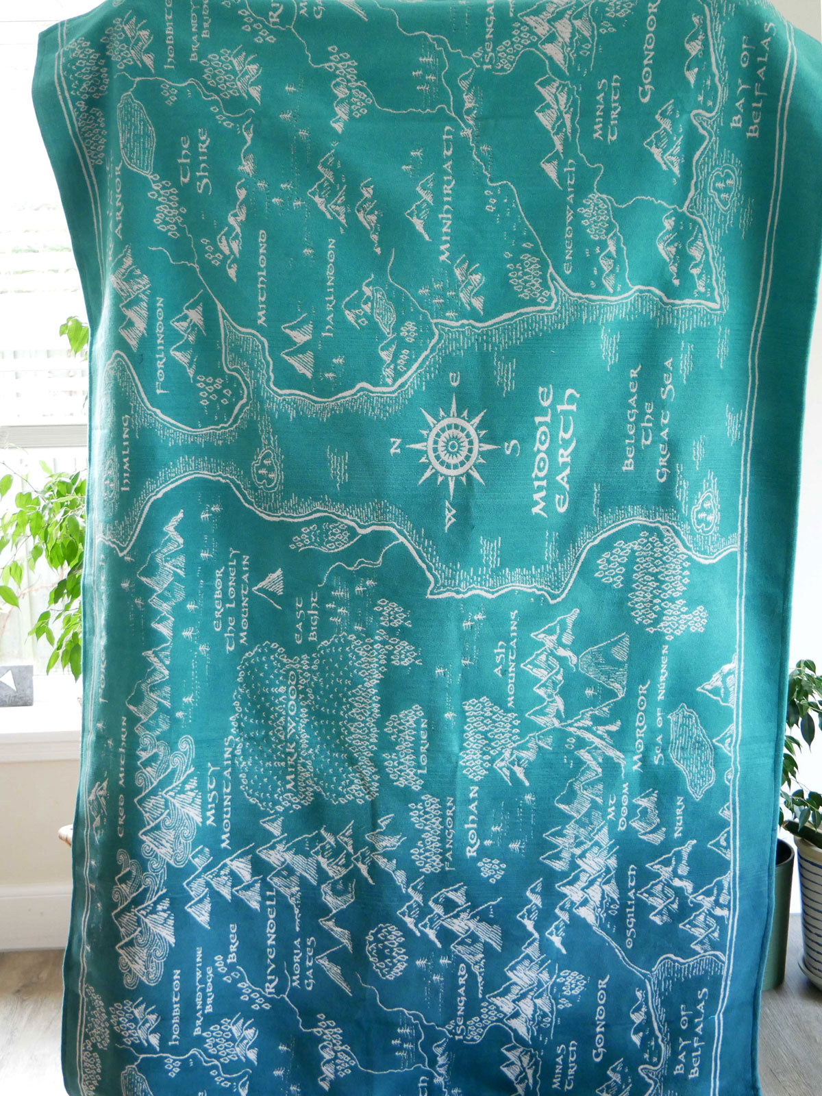 Realm of Middle-earth Moonlit Throw (Woven Second) [Grade 2]