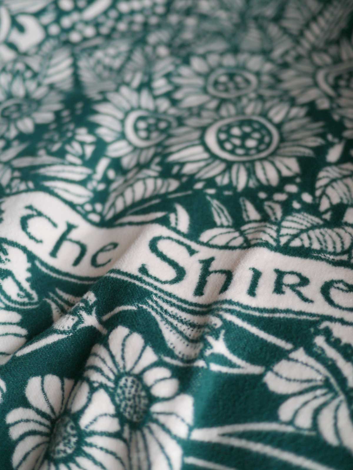 Shire Longbottom Throw (Woven Second) [Grade 2]