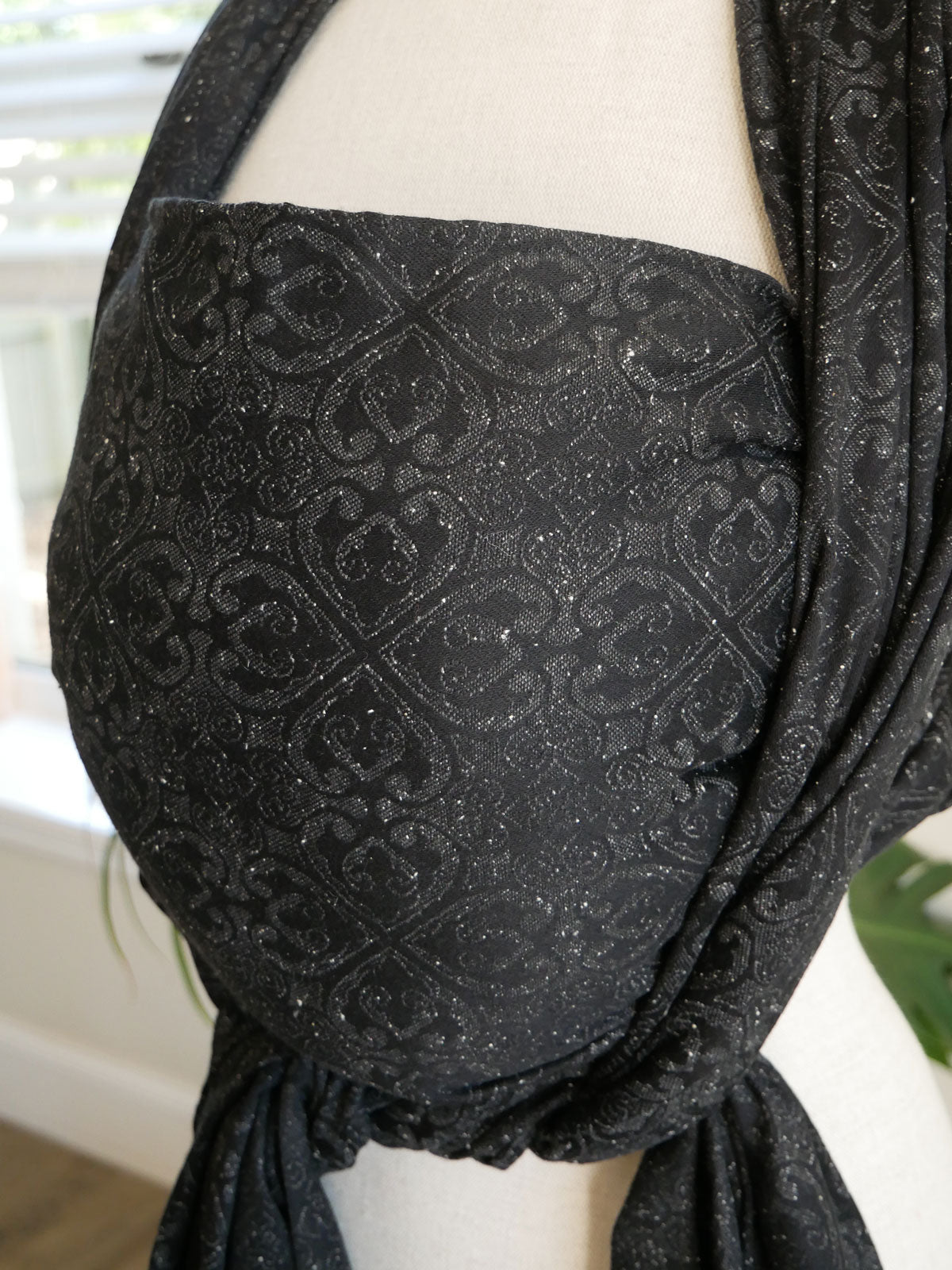 Victoriana Darkest Night Baby Wrap
