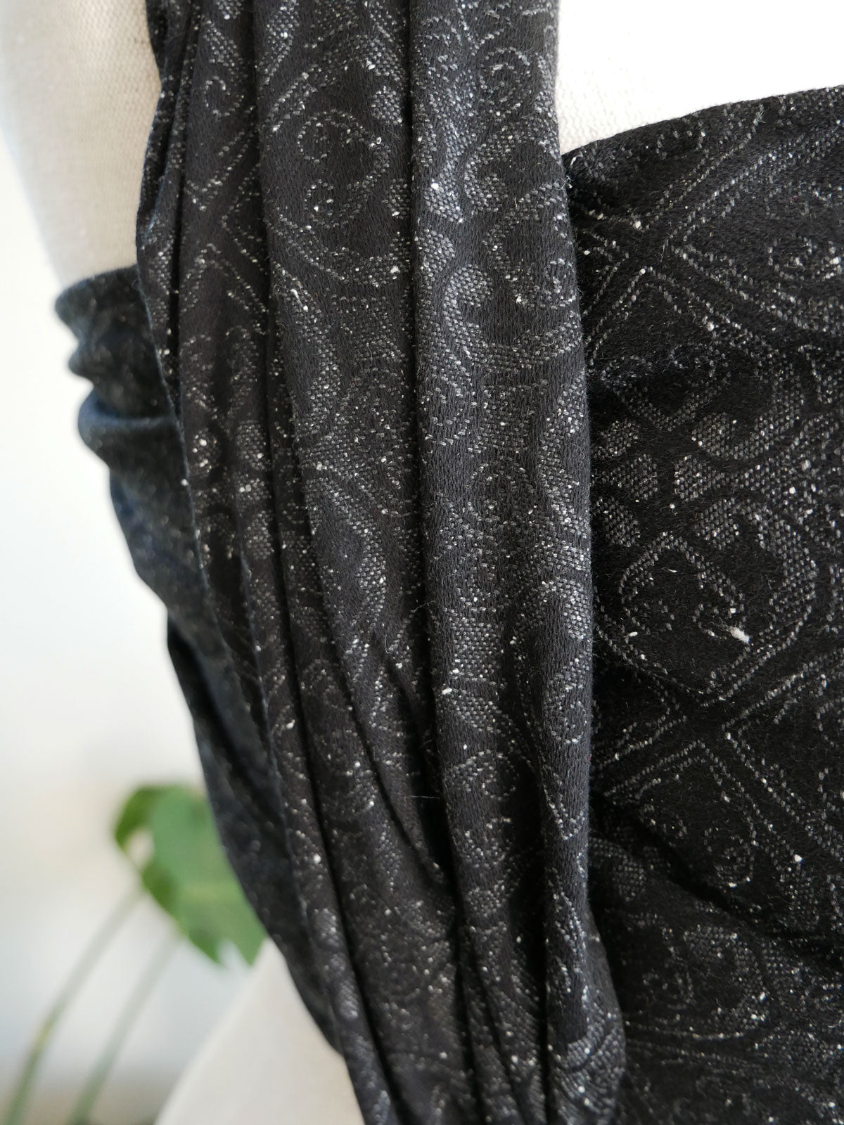 Victoriana Darkest Night Baby Wrap