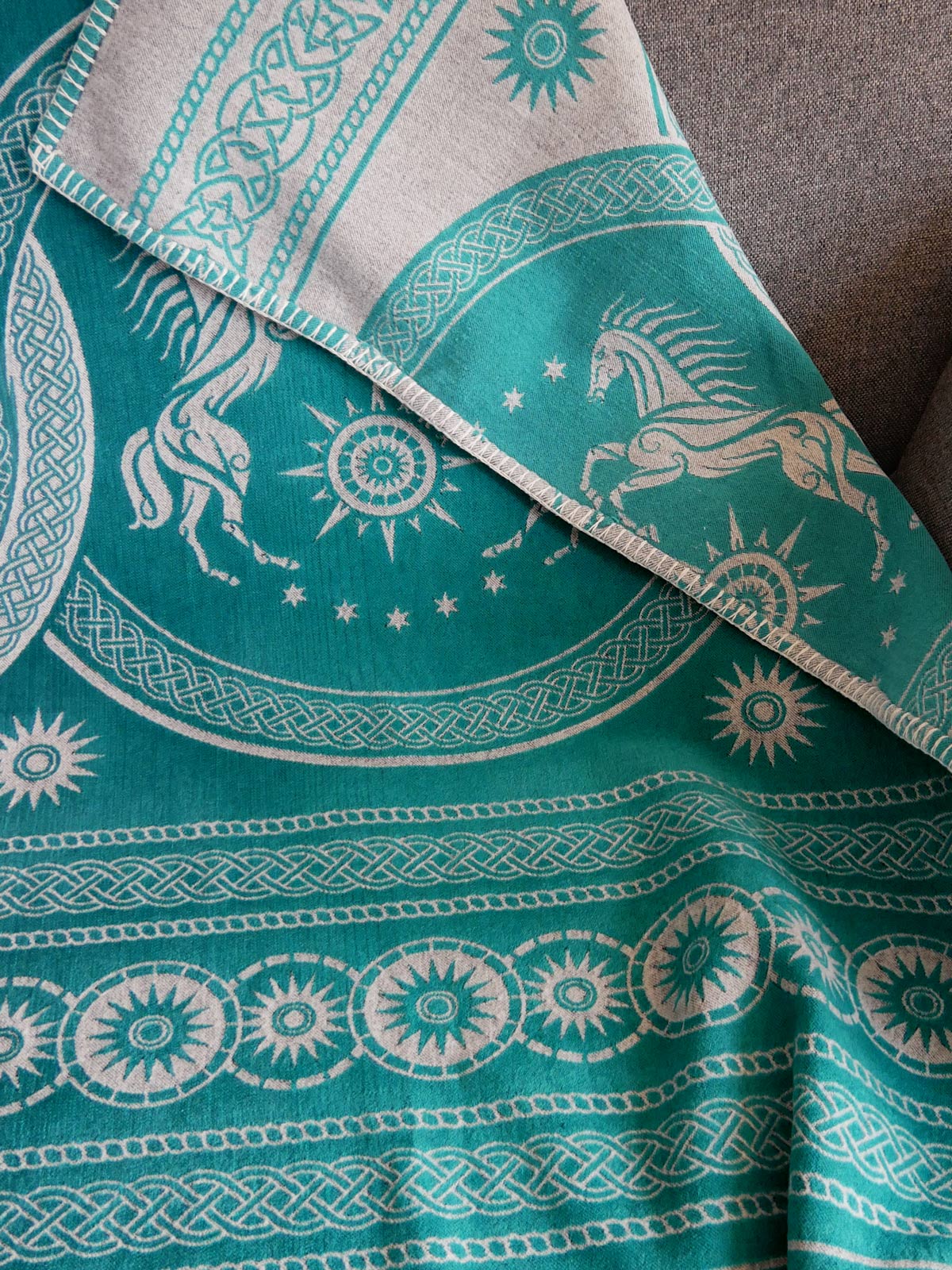 Rohan Entwash Throw (Woven Second) [Grade 2]